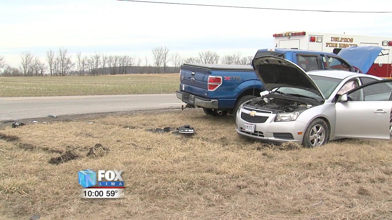 Passengers in hospital after two-car crash in Delphos 1.jpg